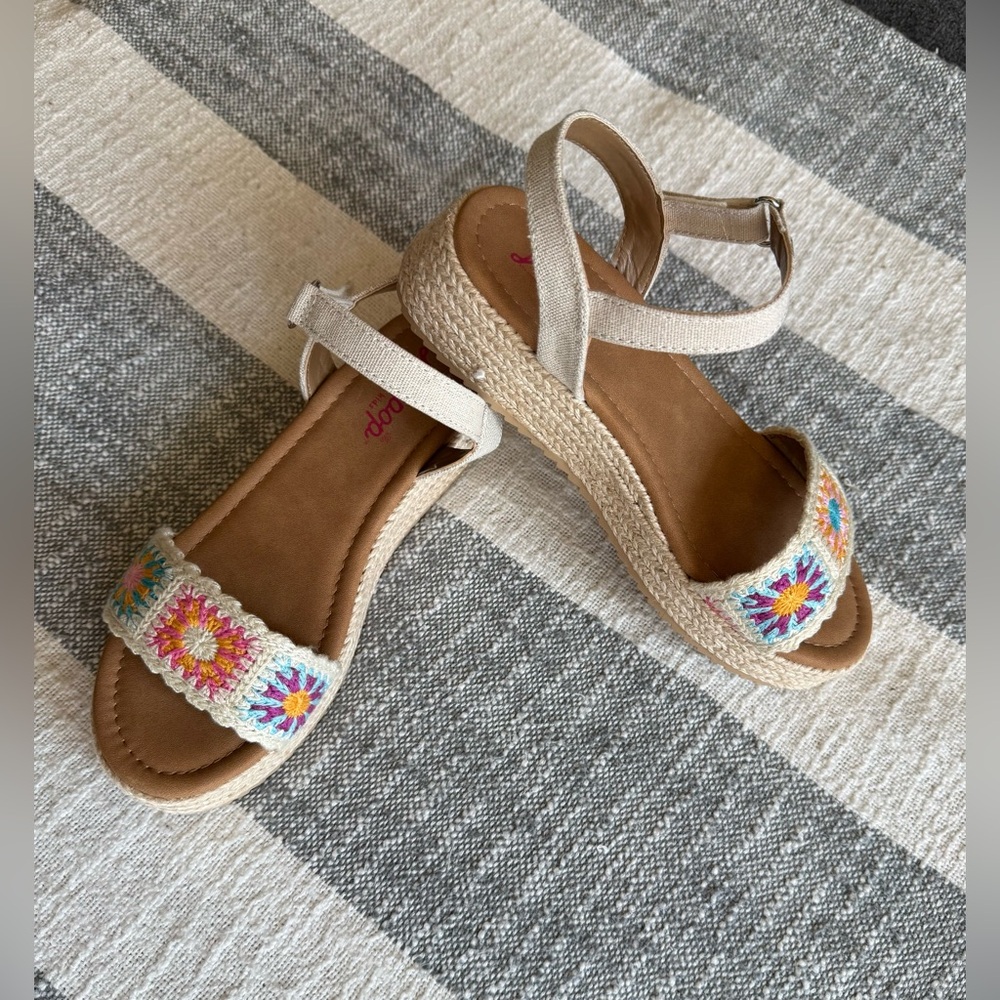 Girls SZ 3 Jellypop Kids sandals crochet detail Velcro strap NWT Hippie